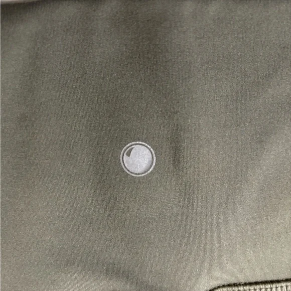 Yogalicious Lux Forest Green Biker Shorts Size Small - Picture 3 of 4